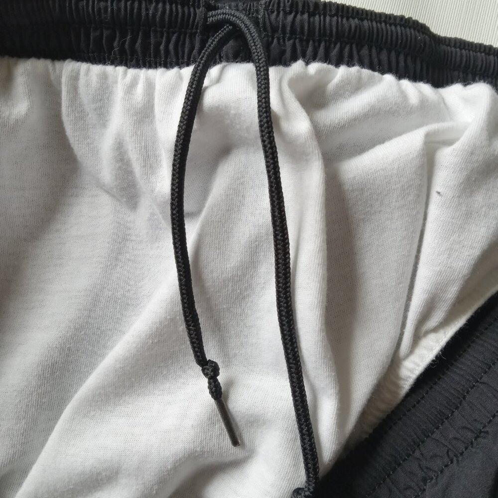 Vintage 1994 Nike Black Brief Lined Nylon Drawstring Activewear Shorts Size XL - Picture 6 of 12